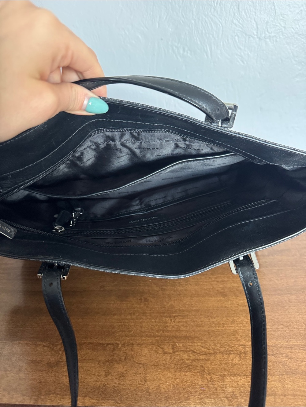 Michael Kors Black Logo Tote Bag - Picture 3 of 3